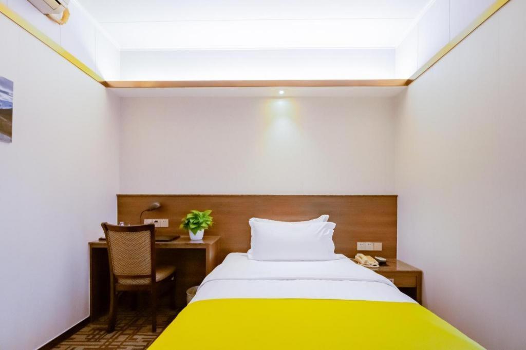 My Pleasant Hotel Shenzhen Exteriör bild